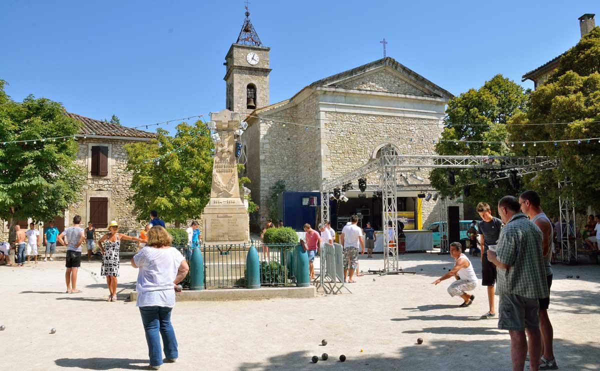 concours de boules - place des Aires